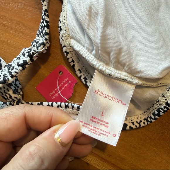 Xhilaration Monochrome Snake Print Bikini Top - Picture 4 of 4